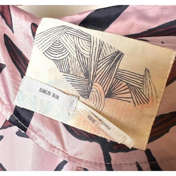 UO Kimchi Blue Marianne Boho Pink Silky Kimono Flowy Maxi Duster Jacket XS/S - Picture 9 of 9